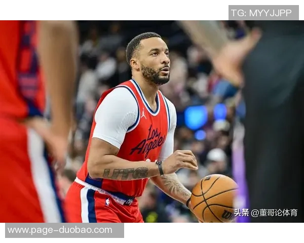 湖人自媒体调侃快船战绩糟糕笑声不断引发球迷热议